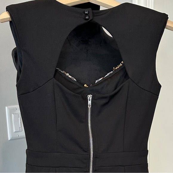 ✨EUC✨ Little Mistress London Bodycon Black with gold and silver sequins Size 4 - Picture 7 of 15